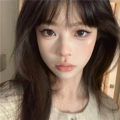 吞噬太阳的女子